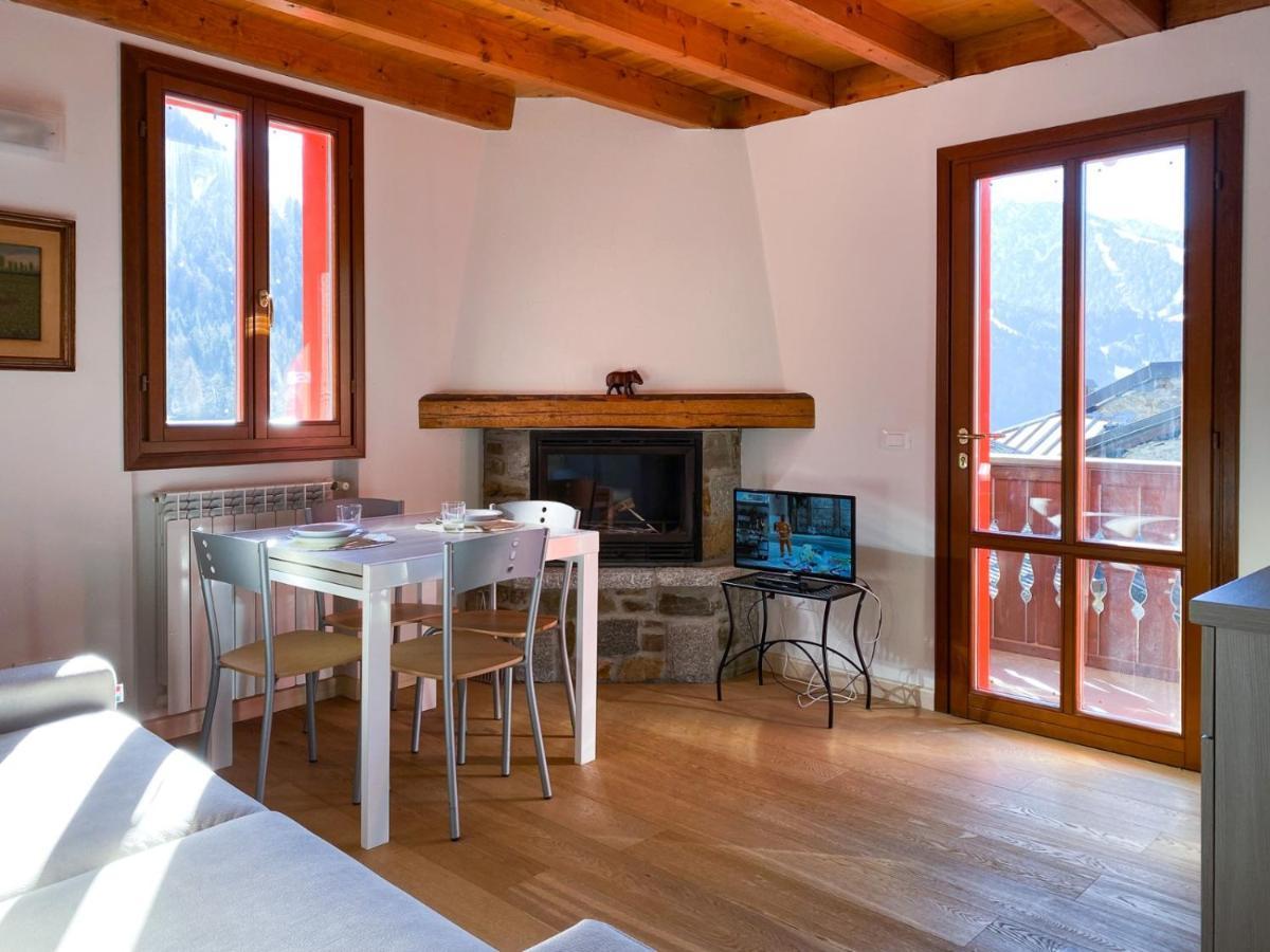 Ferienwohnung Mansarda Corno D'Aola Ponte Di Legno Exterior foto