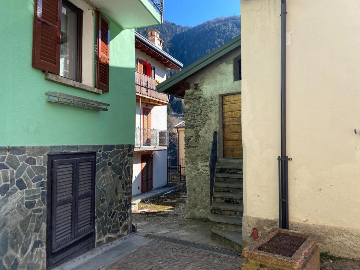 Ferienwohnung Mansarda Corno D'Aola Ponte Di Legno Exterior foto